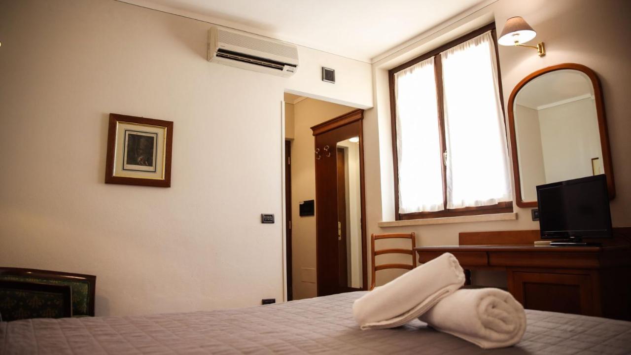 Bagno Santo Residence サトゥルニア エクステリア 写真